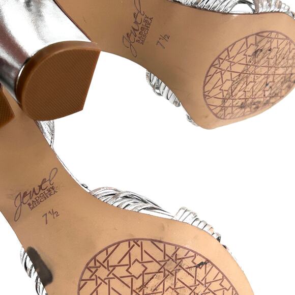 Badgley Mischka Christen Metallic Knot Heels 7.5 Silver Leather NWOT Sandals - Picture 9 of 9